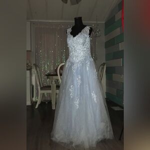 Formal Gown, Lt. Blue Corset Tulle W/appliqués.  Size 5 See Measures In Descrip.